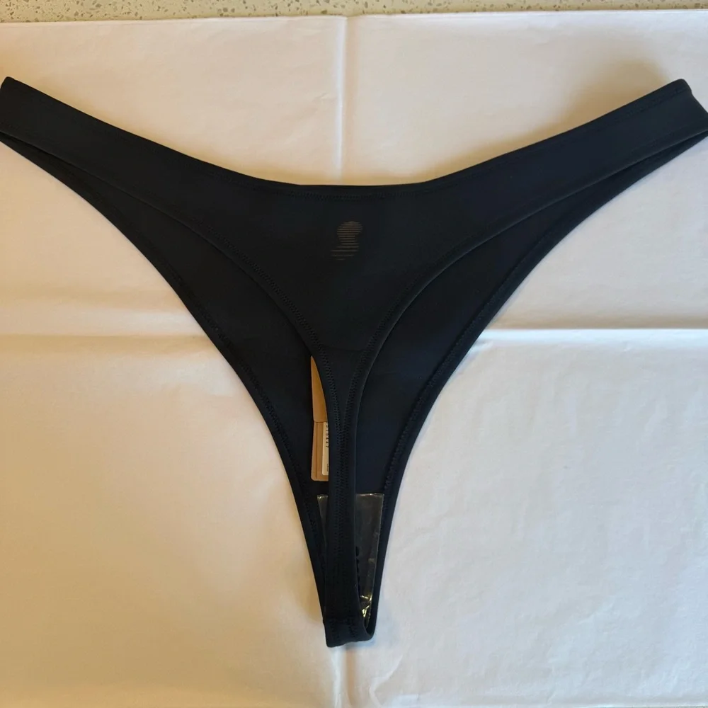 SKIMS Thong Bikini Bottoms NWT in Onyx Black 4X